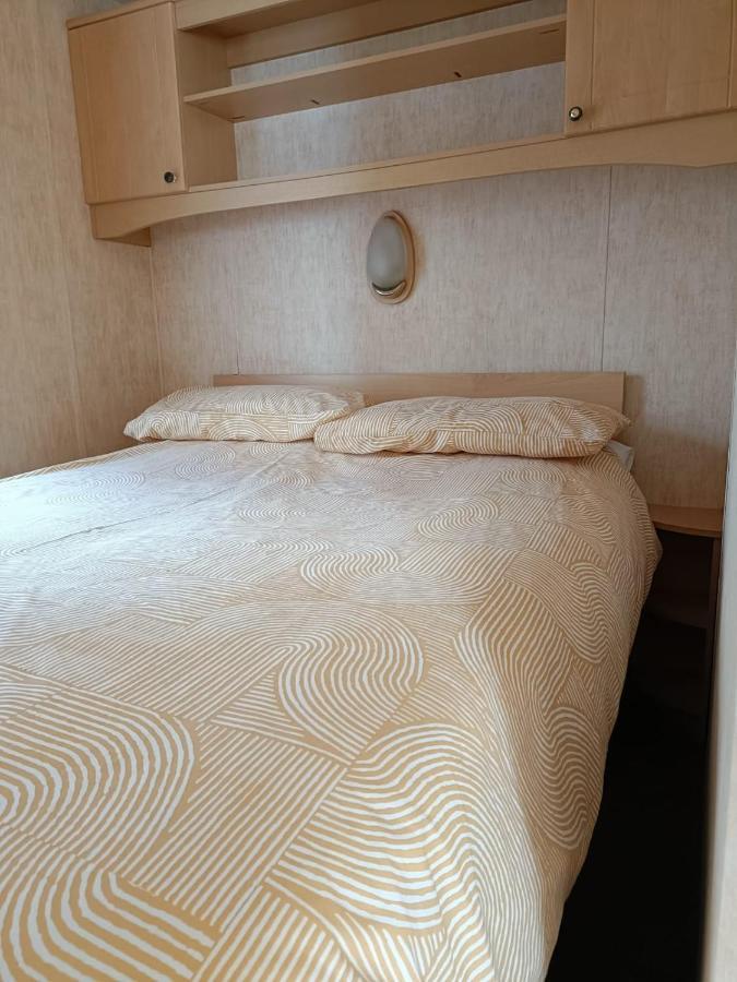 Rhosfeillion Static Caravan Apartment Llangefni Luaran gambar