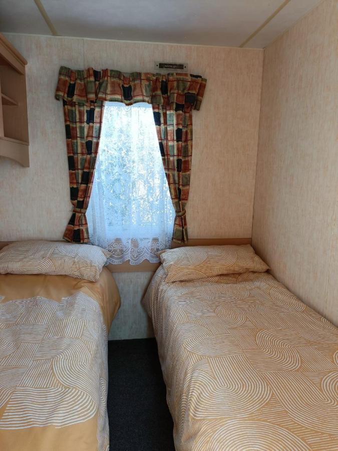 Rhosfeillion Static Caravan Apartment Llangefni Luaran gambar